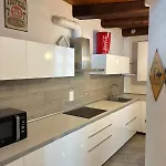 アパート Casa Capitelli 4 Zona Pedonale Centro Storico *
