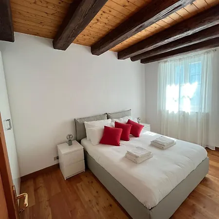 Casa Capitelli 4 Zona Pedonale Centro Storico