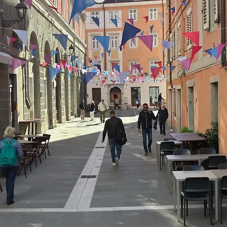 Daire Casa Capitelli 4 Zona Pedonale Centro Storico *
